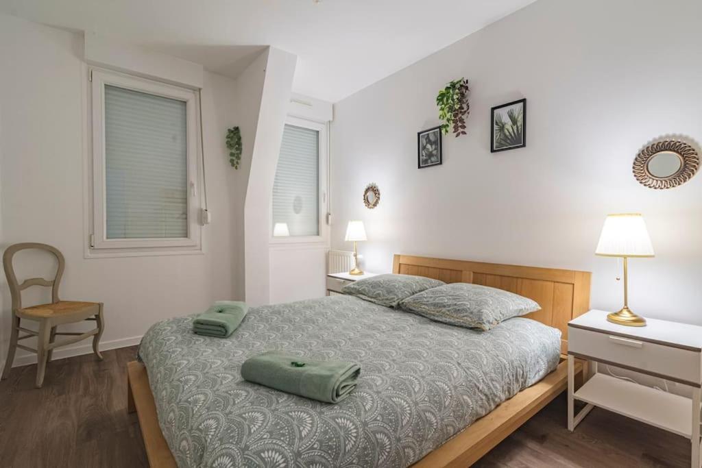 Logis Du Lys Lägenhet Boult-sur-Suippe Exteriör bild